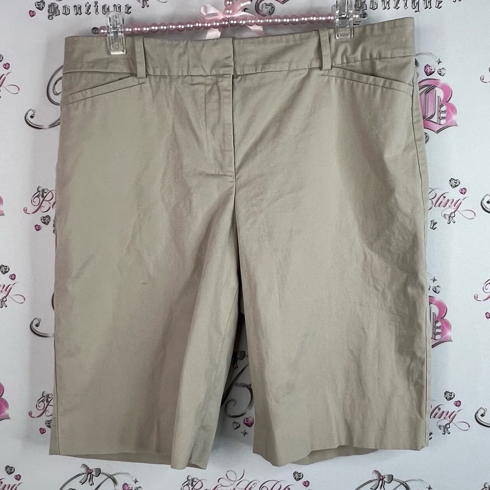 Talbots shorts long style beige cream pockets Women's Tan Shorts